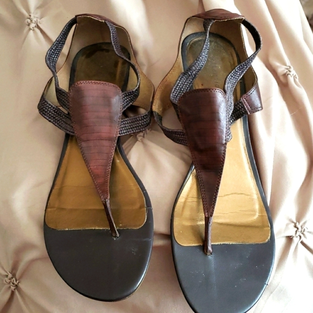 Attention Size 10 Brown T-Strap Cork Wedges